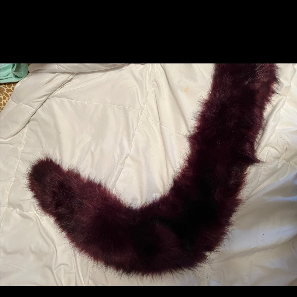 FOREVER 21 PURPLE FAUX STOLE